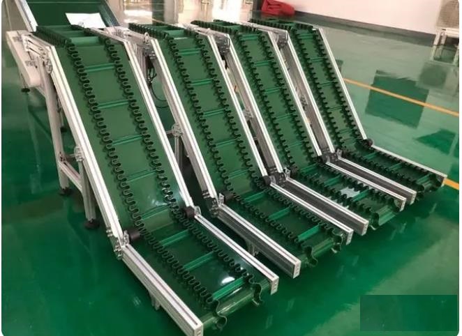 馬鞍山Z型裙邊皮帶輸送機(jī)