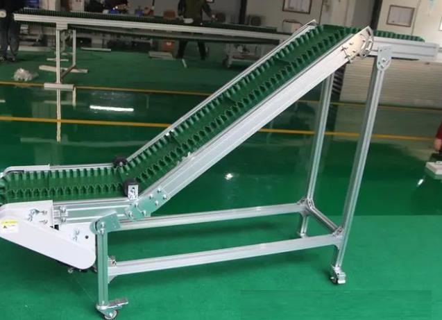 延安Z型裙邊皮帶輸送機(jī)